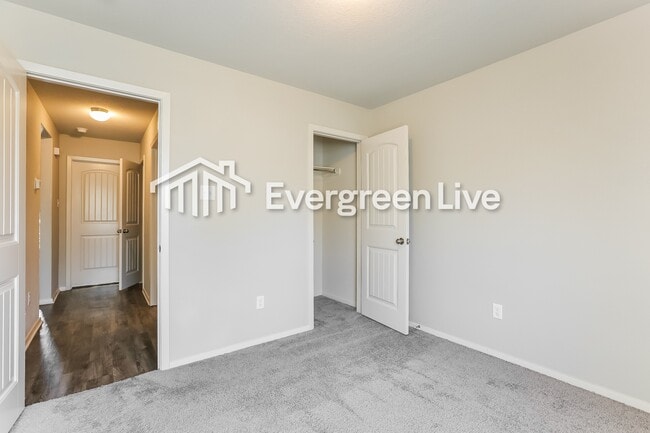 Building Photo - 101 Westwood Dr