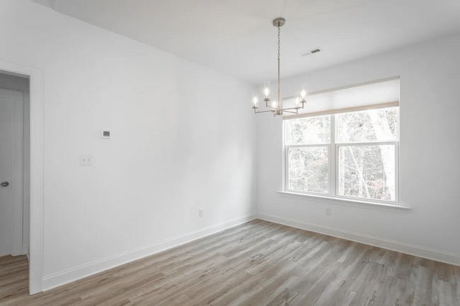 Building Photo - 6414 Satjanon Dr