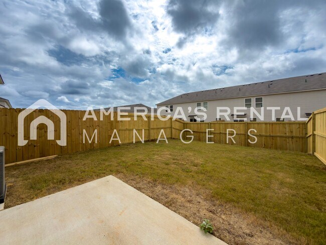 Building Photo - 24 River Grass Dr