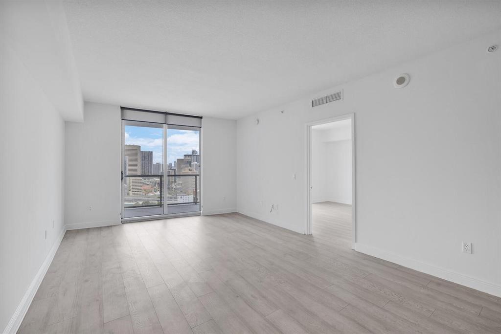 Building Photo - 185 SW 7th St