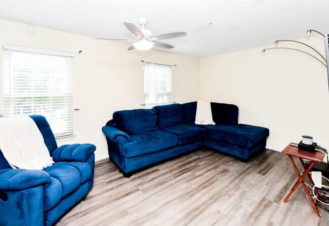 Building Photo - 1401 Deep Gorge Ct