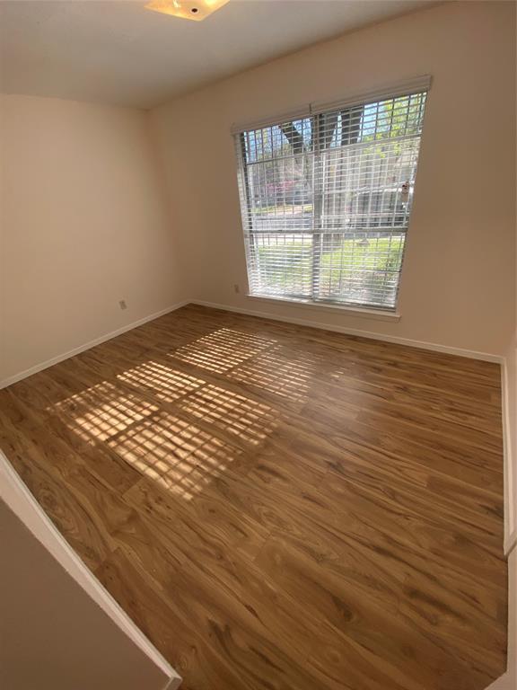 Building Photo - 2402 Dove Springs Dr