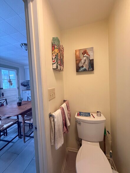 Building Photo - 11 Foster St