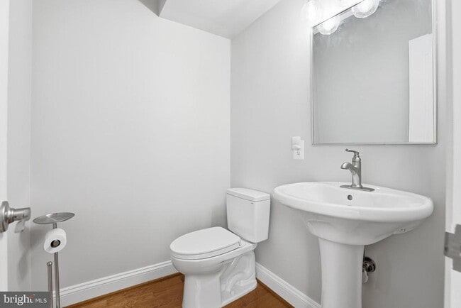 Building Photo - 18136 Hayloft Dr