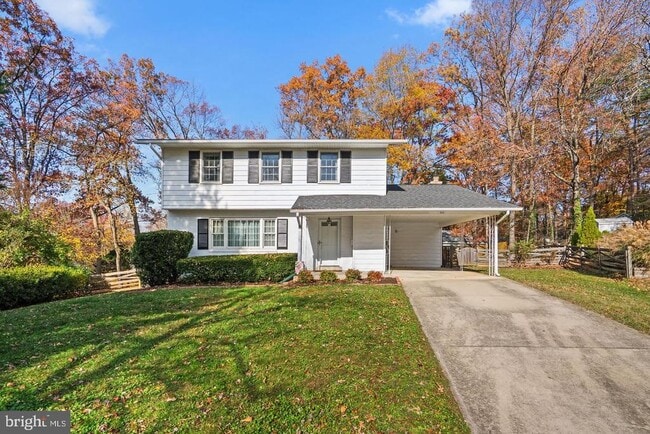 Building Photo - 111 Tamarisk Ct