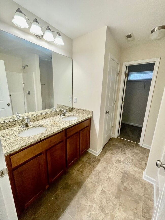 Building Photo - 244 Village Creek Way