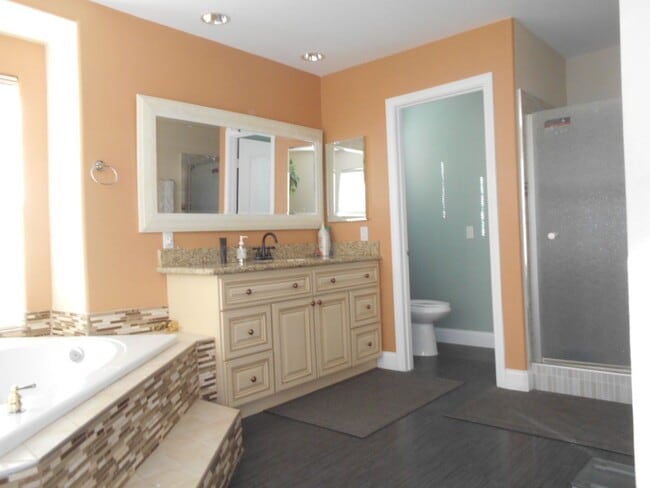 Building Photo - 8317 Opal Cove Dr