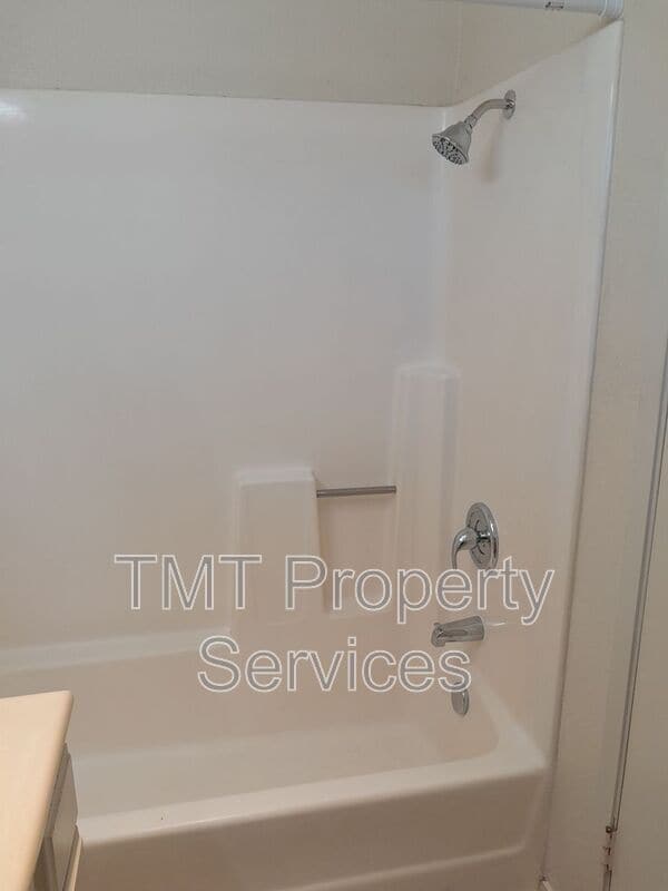 Building Photo - 1180 Sumner Pl