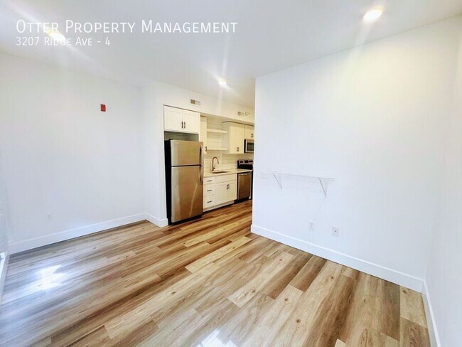 Building Photo - 3207 Ridge Ave