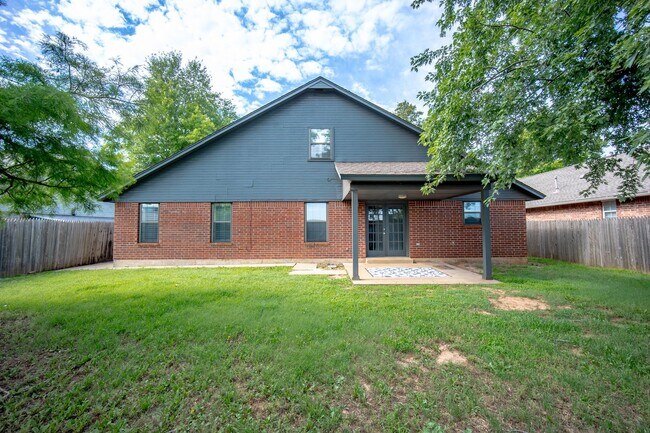 Building Photo - 1129 NW 176th St