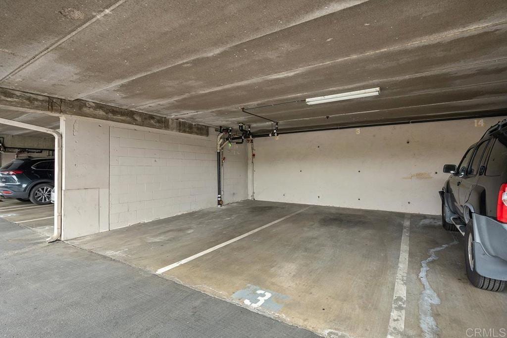 Building Photo - 6725 Mission Gorge Rd