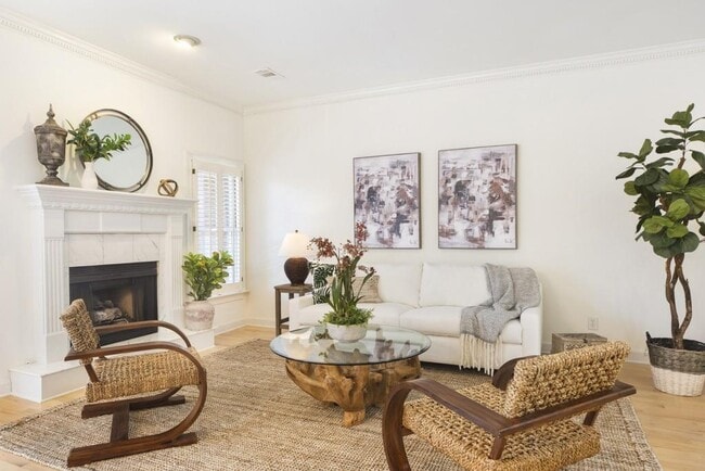 Primary Photo - 305 Ansley Villa Dr NE