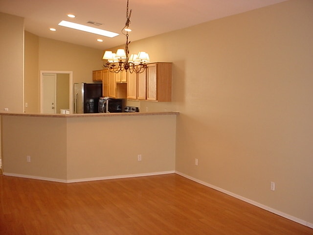 Building Photo - Fantastic home in gated Brenna Park.