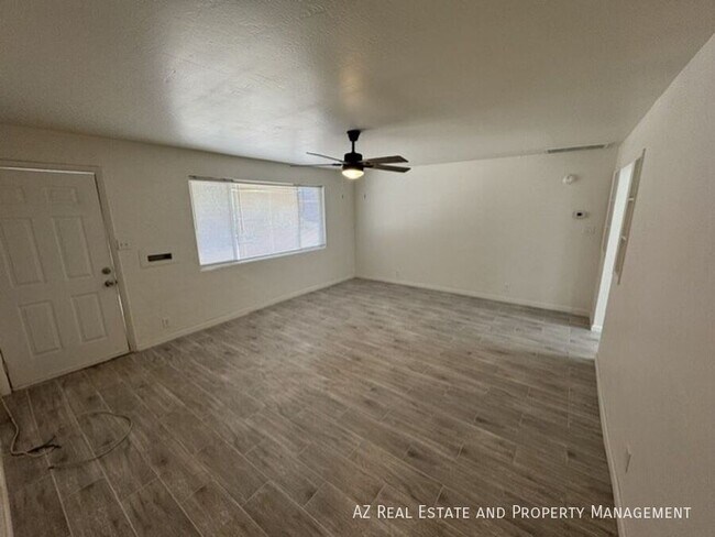 Building Photo - 1005 E Turney Ave