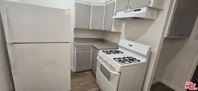 Building Photo - 4828 3rd Ave