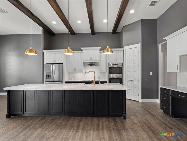 Building Photo - 654 Copper Trce