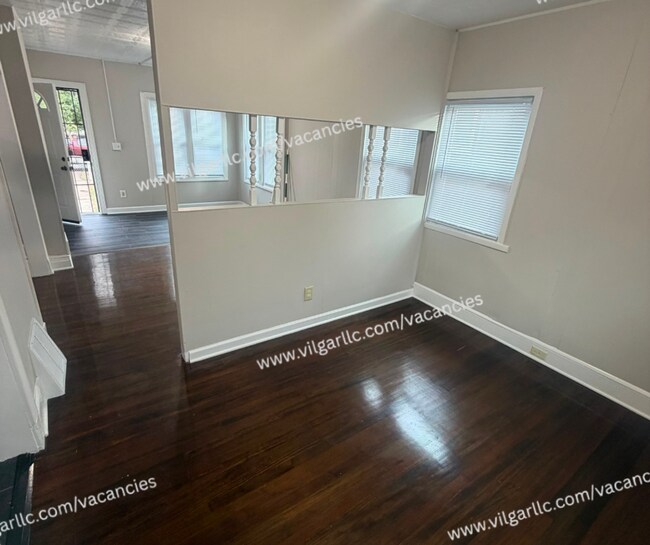 Building Photo - 308 Fillmore St