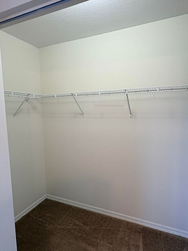 Building Photo - 2/2.5 Townhome in Fort Myers for Rent