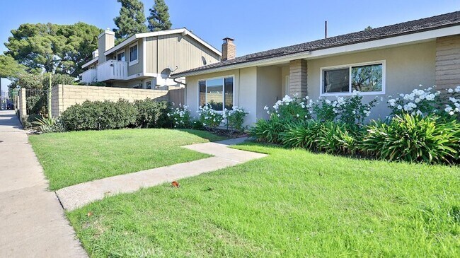 Building Photo - 12700 Newport Ave