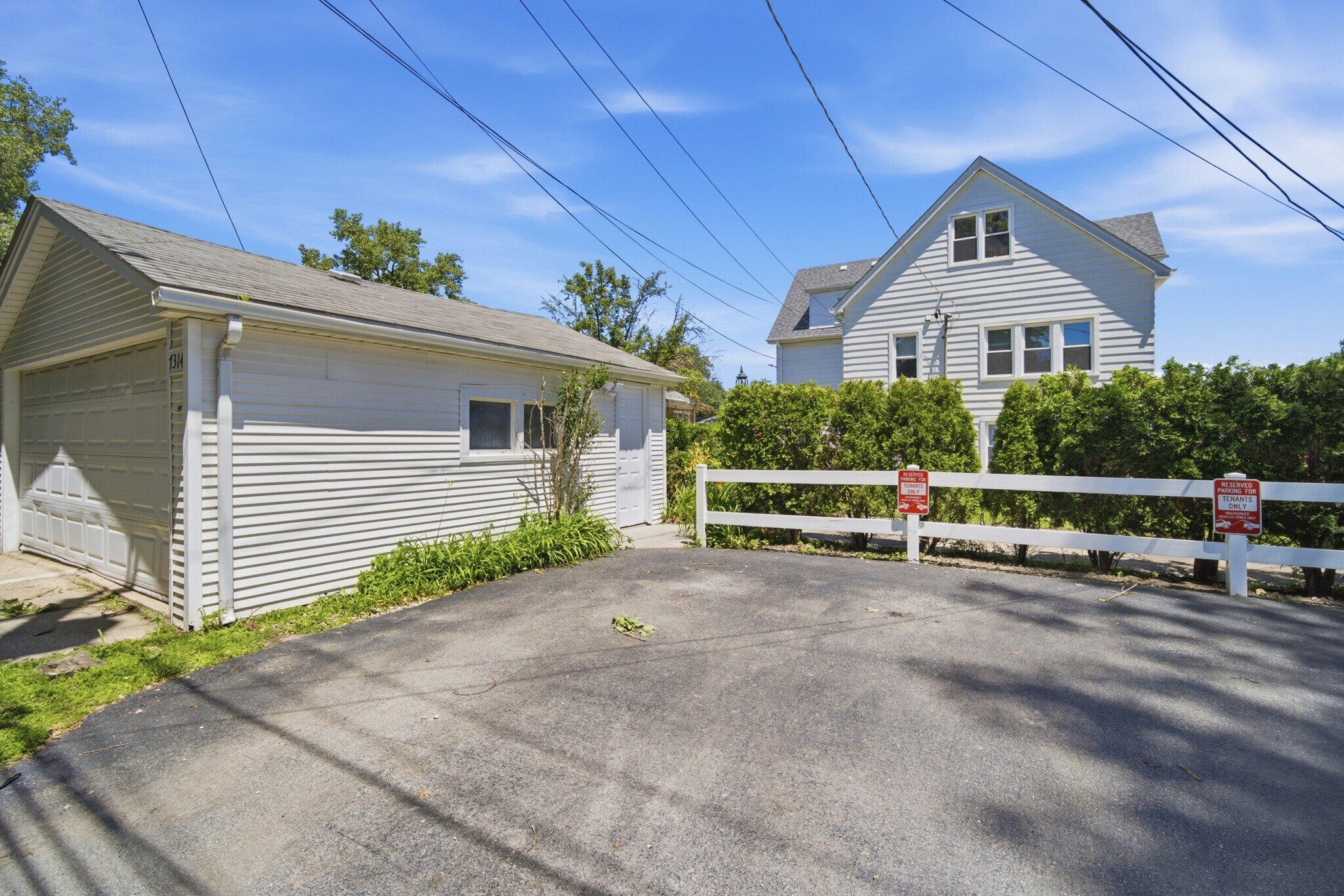 Building Photo - 7314 N Crawford Ave