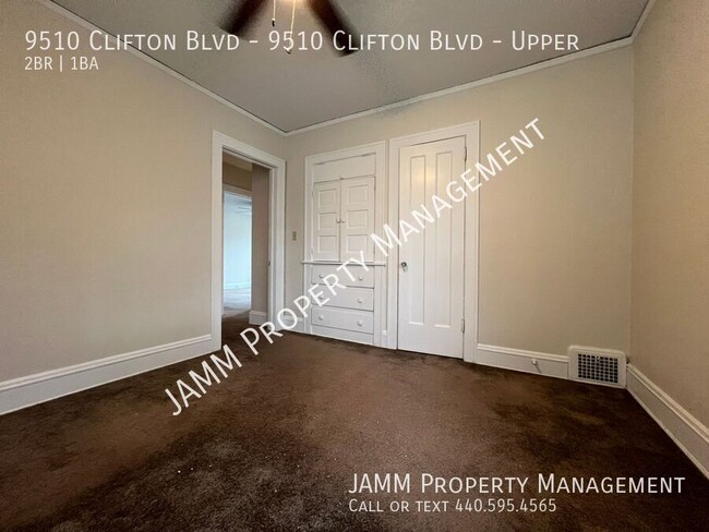 Building Photo - Updated 2 Bedroom Unit in Cleveland!