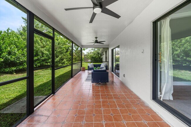Building Photo - 11371 Torchwood Ct