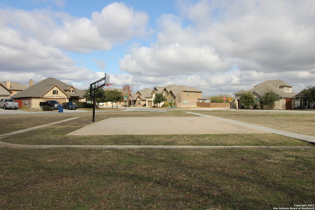 Building Photo - 398 Pecan Meadows