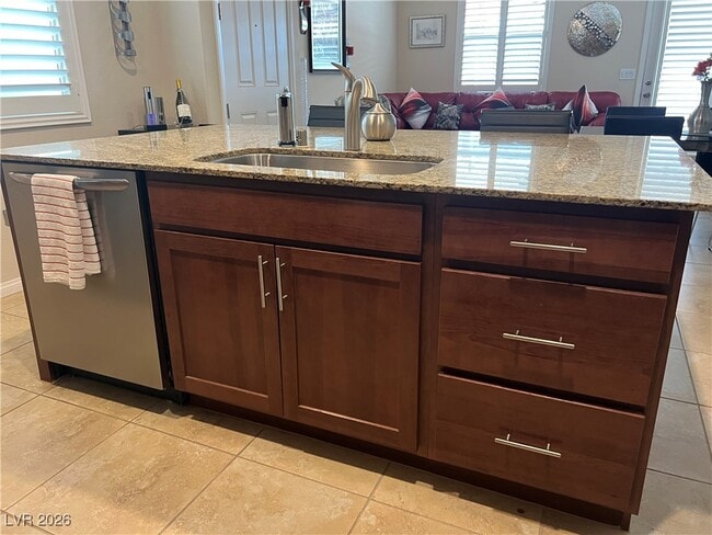 Building Photo - 2741 Crystal Blue St