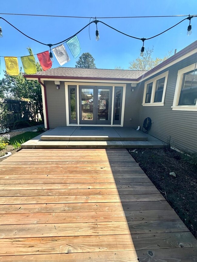 Building Photo - 3 Bedroom 2 Bath House