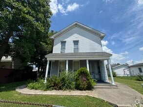 Building Photo - 314 E Walnut St