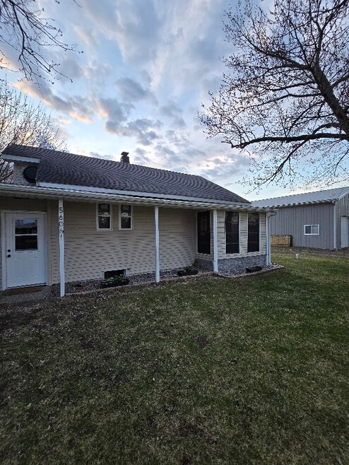 Building Photo - 56061 Francis Ave