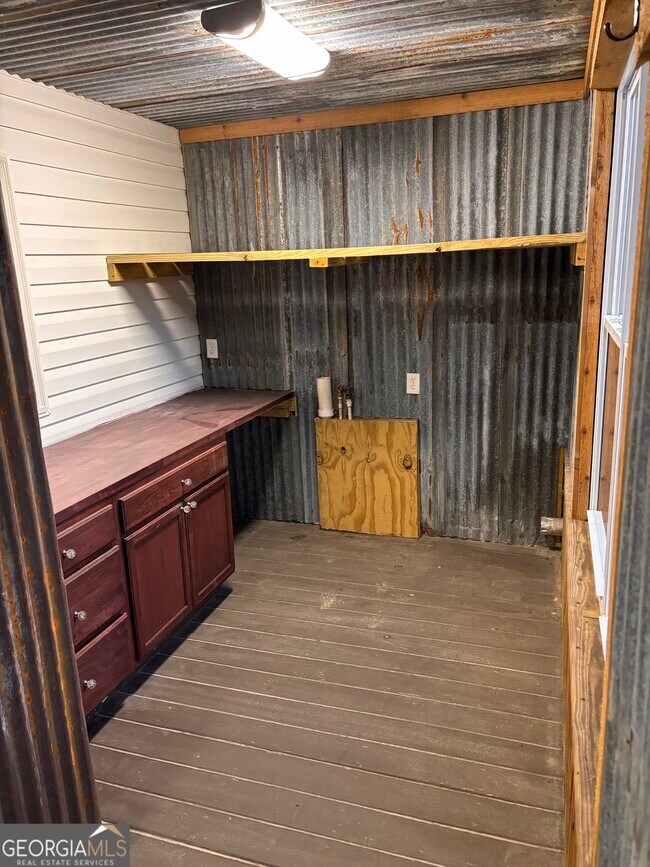 Building Photo - 1685 GA-54