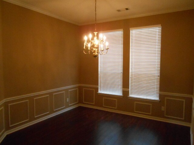 Building Photo - Beautiful 5br/3ba Arlington home with lots of upgrades! Pets are owner approval, fees apply. Carp...