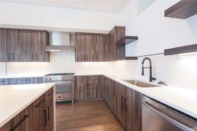 Building Photo - 1901 N Carroll Ave