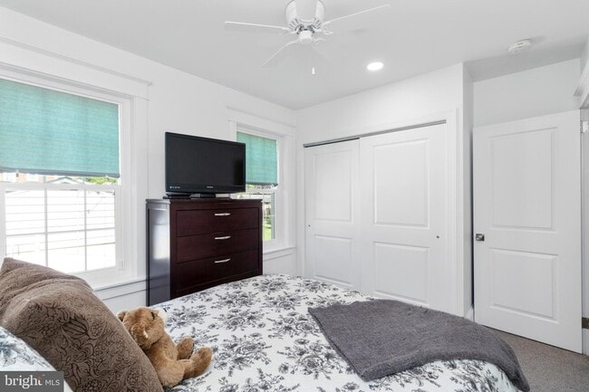 Building Photo - 528 Lower E Valley Forge Rd