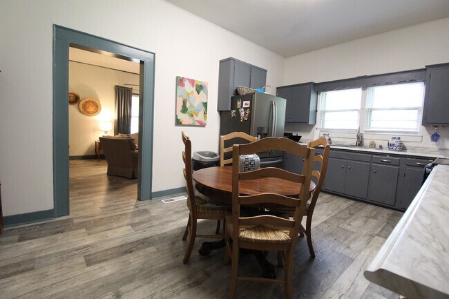 Building Photo - 6171 Collins St NE