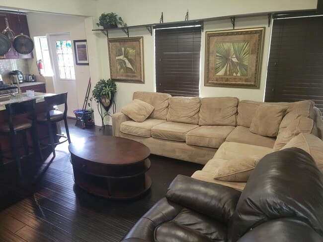 Building Photo - 714 N Federal Hwy