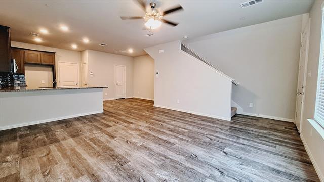 Building Photo - 3329 Solana Cir