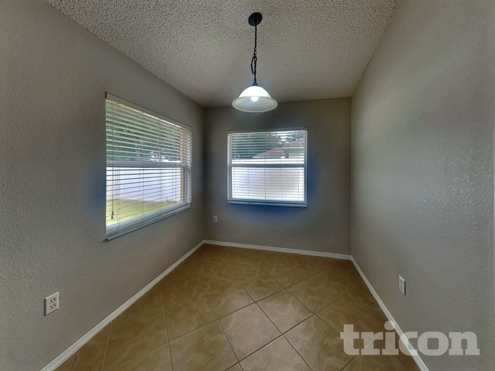 Building Photo - 1617 Taylor Brooke Dr