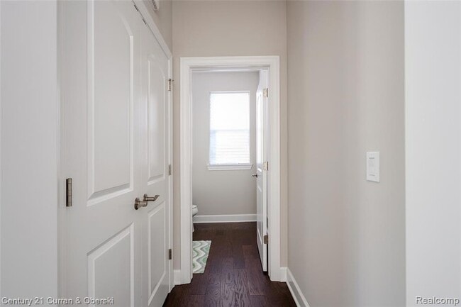 Building Photo - 47749 Fieldstone Dr