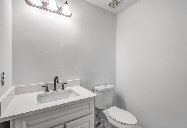 Building Photo - 8667 Havenhurts Dr Germantown, TN 38138