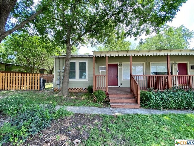 Primary Photo - 126 S Krueger Ave