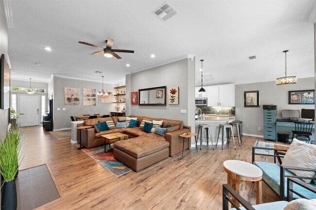 Building Photo - 8716 Bobcat Dr