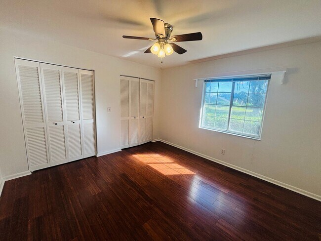 Building Photo - Forest of Golden Hills 3/2/2 ***Hidden Gem***