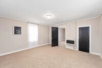 Building Photo - 1031 Harris St