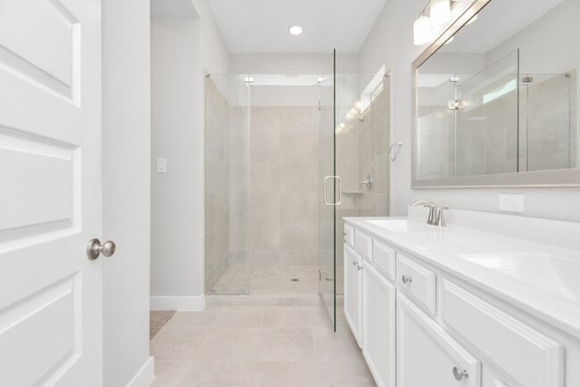 Building Photo - 713 Strawberry Pines Ct