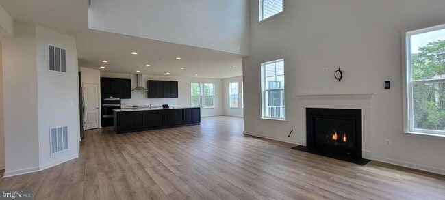 Building Photo - 9431 Alloway Dr