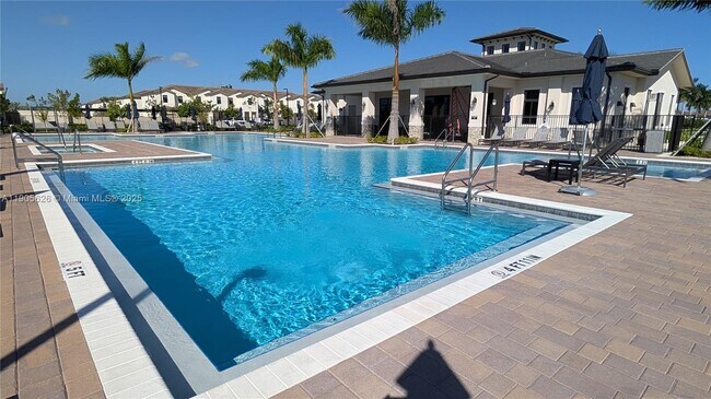 Building Photo - 12884 SW 232nd Ln