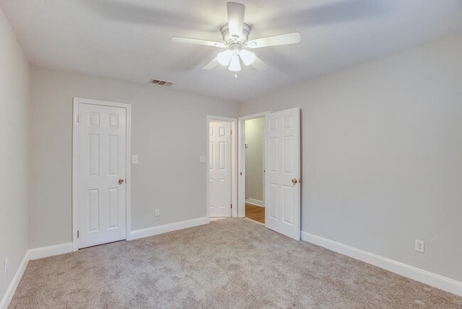 Building Photo - 2135 Victory Garden Ln