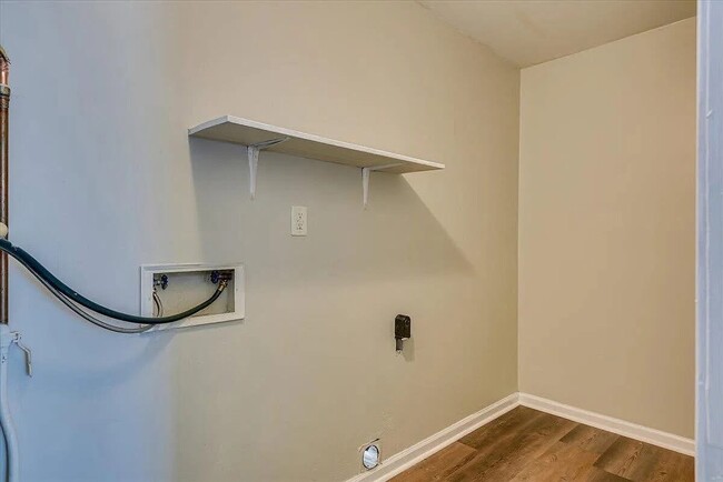Building Photo - 3648 Alene Cir